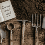 outil pour creuser la terre sur plan de travail